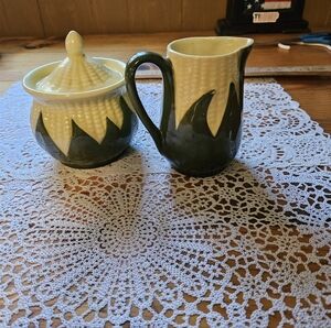 Shawnee Creamer & Sugar Bowl